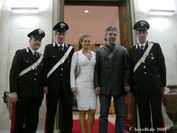Andrea and Veronica in front of the Italian embassy, Berlin, 6-18-2005, copyright www.bocelli.de