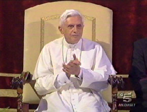 Vatikan 28. 6. 2005, Papst Benedikt, Canale5