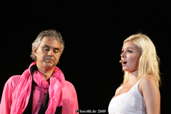 Teatro Del Silenzio, Generalprobe, 17.7.09 mit Sabina Cvilak und Katherin Jenkins, Foto, copyright www.bocelli.de
